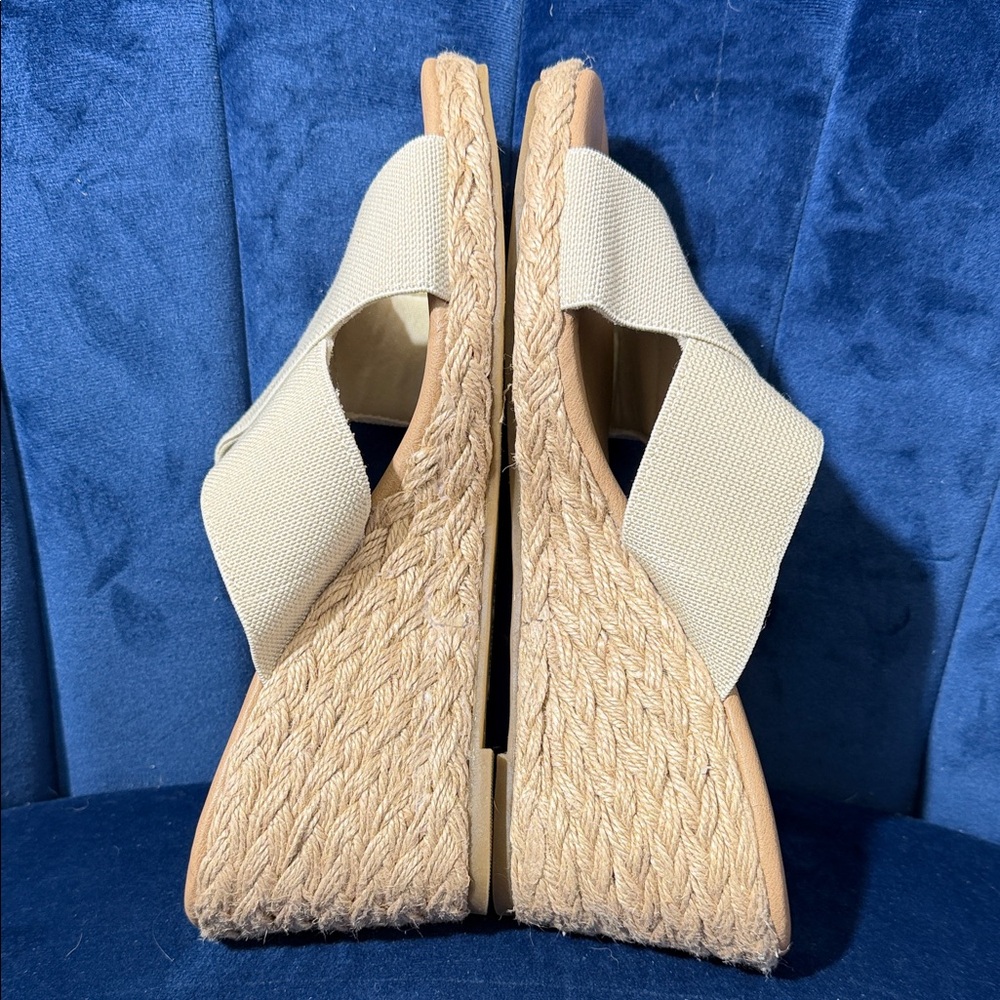 Tommy Bahama Suzette Women’s Cream Wedge Sandals Size 9 NWT - Picture 4 of 6
